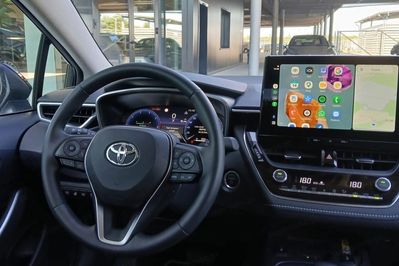 Toyota Corolla 1.8 Hybrid Style