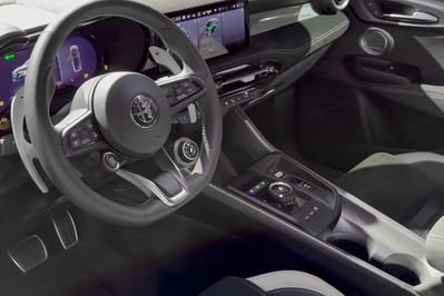 Alfa Romeo Tonale IBRIDA Sport Speciale