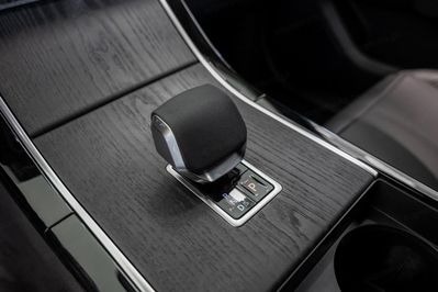 Land Rover Range Rover Velar P400e Dynamic HSE