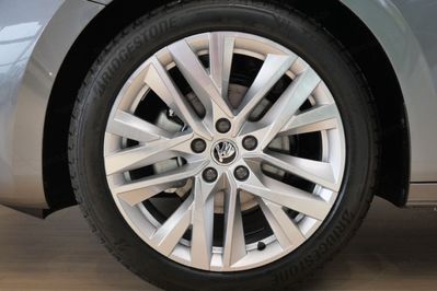 Skoda Octavia Edition 130 Selection 1.5 TSI mHEV DSG