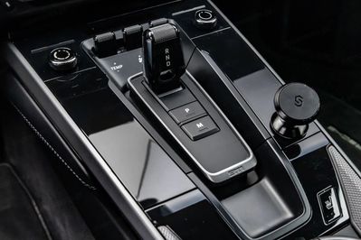 Porsche 911 Carrera 4 PDK