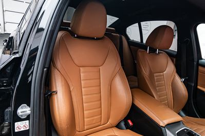 BMW Seria 3 330i M Sport sport-aut