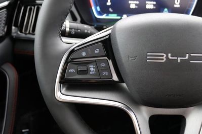 BYD Seal U DM-i  Design AWD