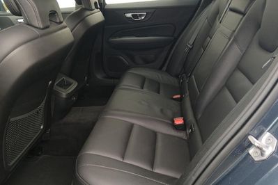 Volvo V60 B4 D Momentum Pro aut