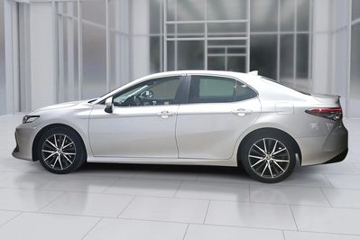 Toyota Camry 2.5 Hybrid Prestige