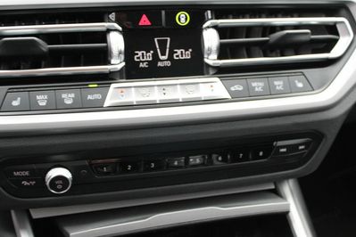 BMW Seria 3 318i aut