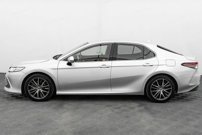 Toyota Camry 2.5 Hybrid Executive CVT