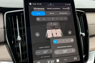 Volvo XC90 T8 AWD Plug-In Hybrid Plus Dark 7os