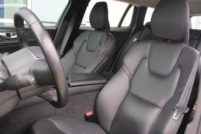 Volvo V60 B4 D Momentum Pro
