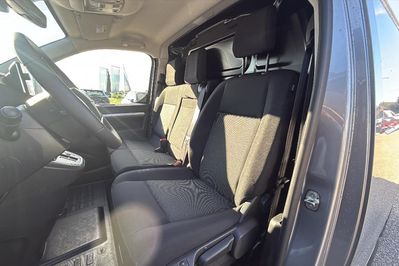 Peugeot Expert XL L2H1 EAT8