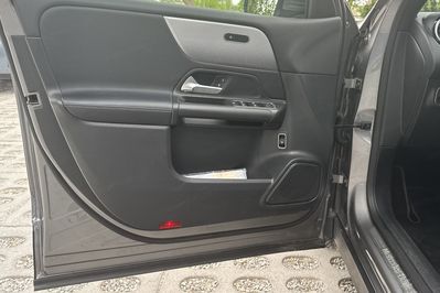 Mercedes GLB 200