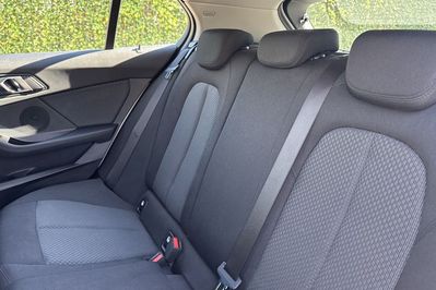 BMW Seria 1 118i Advantage aut