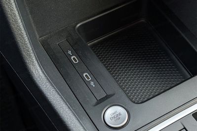 Ford Tourneo Connect L2H1 Titanium AT
