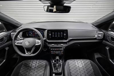 Volkswagen T-Cross R-Line Plus 1.5 TSI DSG