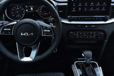 Kia Ceed Tribute 1.5 T-GDI  DCT