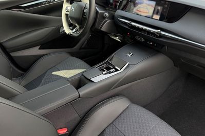 DS N°4 Pallas eDCS6 1.2 mHEV