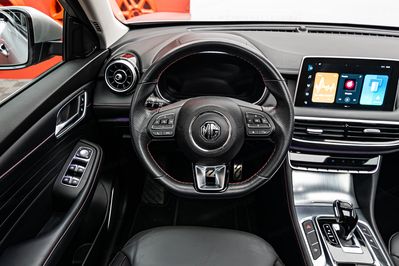 MG HS 1.5 T-GDI Exclusive DCT