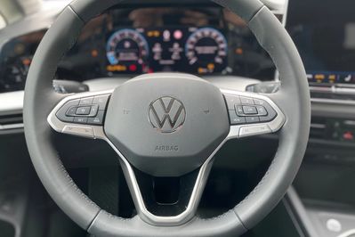Volkswagen Golf Business 1.5 TSI