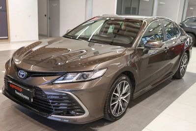 Toyota Camry 2.5 Hybrid Prestige Cvt