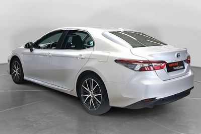 Toyota Camry 2.5 Hybrid Prestige CVT