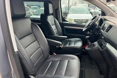 Peugeot Traveller L2H1 Long Business Vip