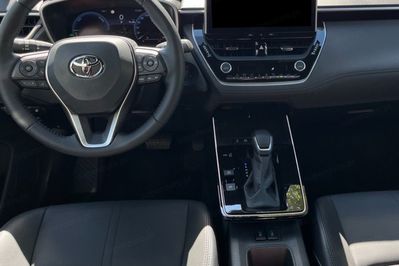 Toyota Corolla Cross Executive 2.0 Hybrid