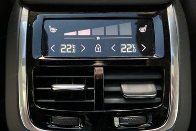 Volvo V60 B4 B Ultra Dark