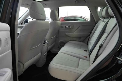 Leapmotor B10 Design Hybrid EV 18,8 kWh