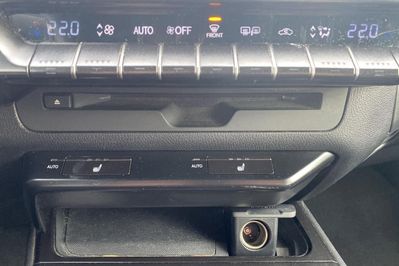 Lexus UX 250h F Impression 2WD