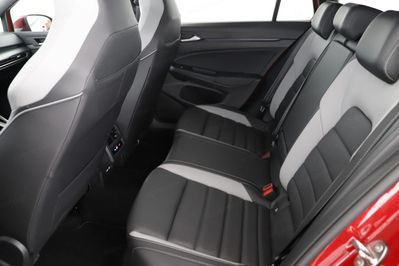 Volkswagen Golf 2.0 TDI R-Line Plus DSG