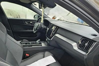 Volvo V60 B4 B Ultra Dark