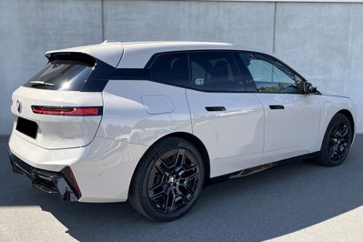 BMW iX xDrive45 M Sport