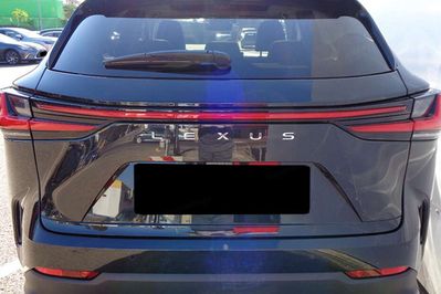 Lexus NX 450h+ Omotenashi AWD