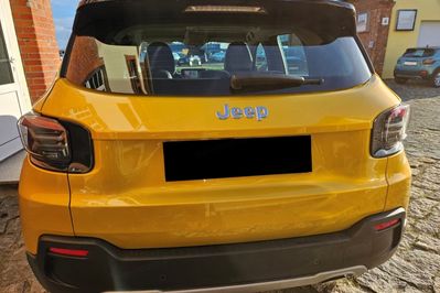 Jeep Avenger Altitude 1.2 e-Hybrid T3