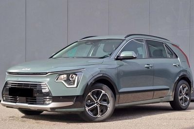 Kia Niro 1.6 GDI Hybrid M