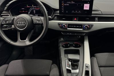 Audi A4 35 TFSI mHEV S Line S tronic