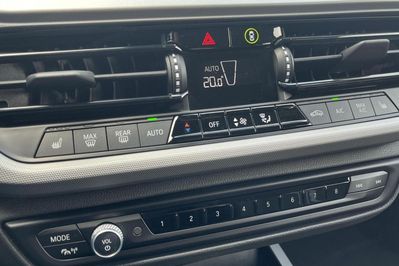 BMW Seria 1 118d Advantage aut