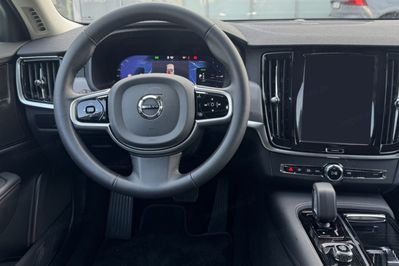 Volvo V90 T6 AWD Plug-In Hybrid Plus Dark aut