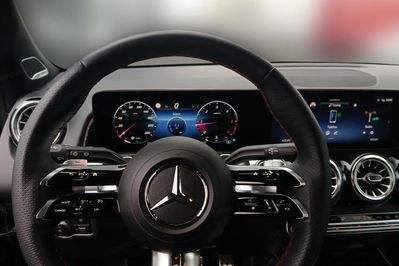 Mercedes GLB 220 4MATIC AMG Line