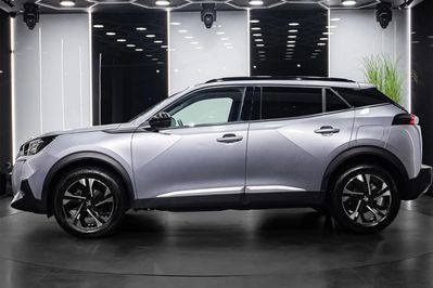 Peugeot 2008 PureTech Allure S&S EAT8