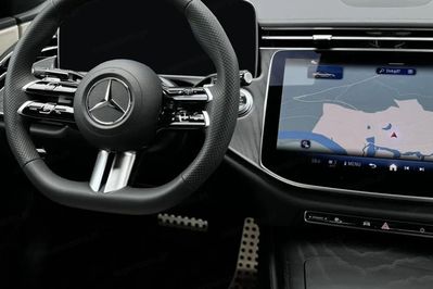 Mercedes Klasa E 300 de 4-Matic AMG