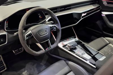 Audi A6 RS6 TFSI quattro Performance