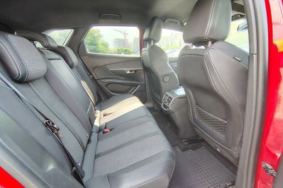 Peugeot 3008 1.2 Puretech Active Pack S&S EAT8