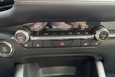 Mazda 3 2.0 Exclusive-Line