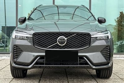 Volvo XC60 B5 AWD Plus Dark