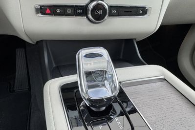 Volvo XC90 T8 AWD Plug-In Hybrid Ultimate Bright 7os aut