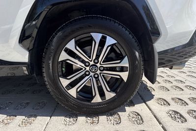 Toyota RAV4 Selection 2.5 Hybrid  4x4