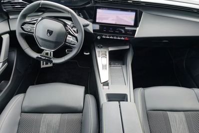 Peugeot 408 GT S&S e-DCS6 1.2 PureTech mHEV
