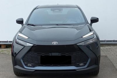 Toyota C-HR Style 2.0 Hybrid Dynamic Force Plug-in