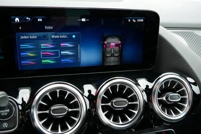 Mercedes Klasa B 220 4MATIC AMG Line